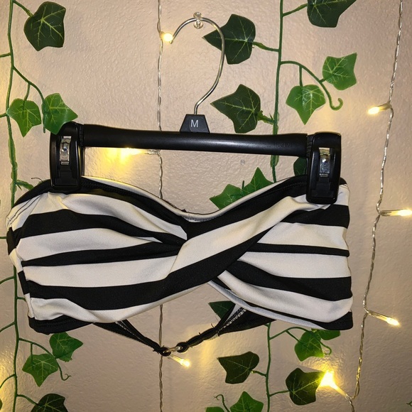 Mossimo Supply Co. Other - mossimo strapless striped bikini top